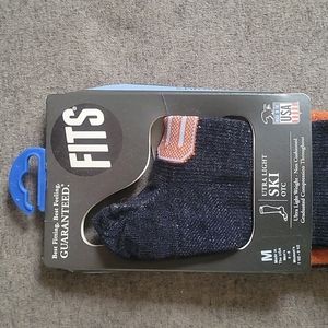 NWT Unisex Ski Socks